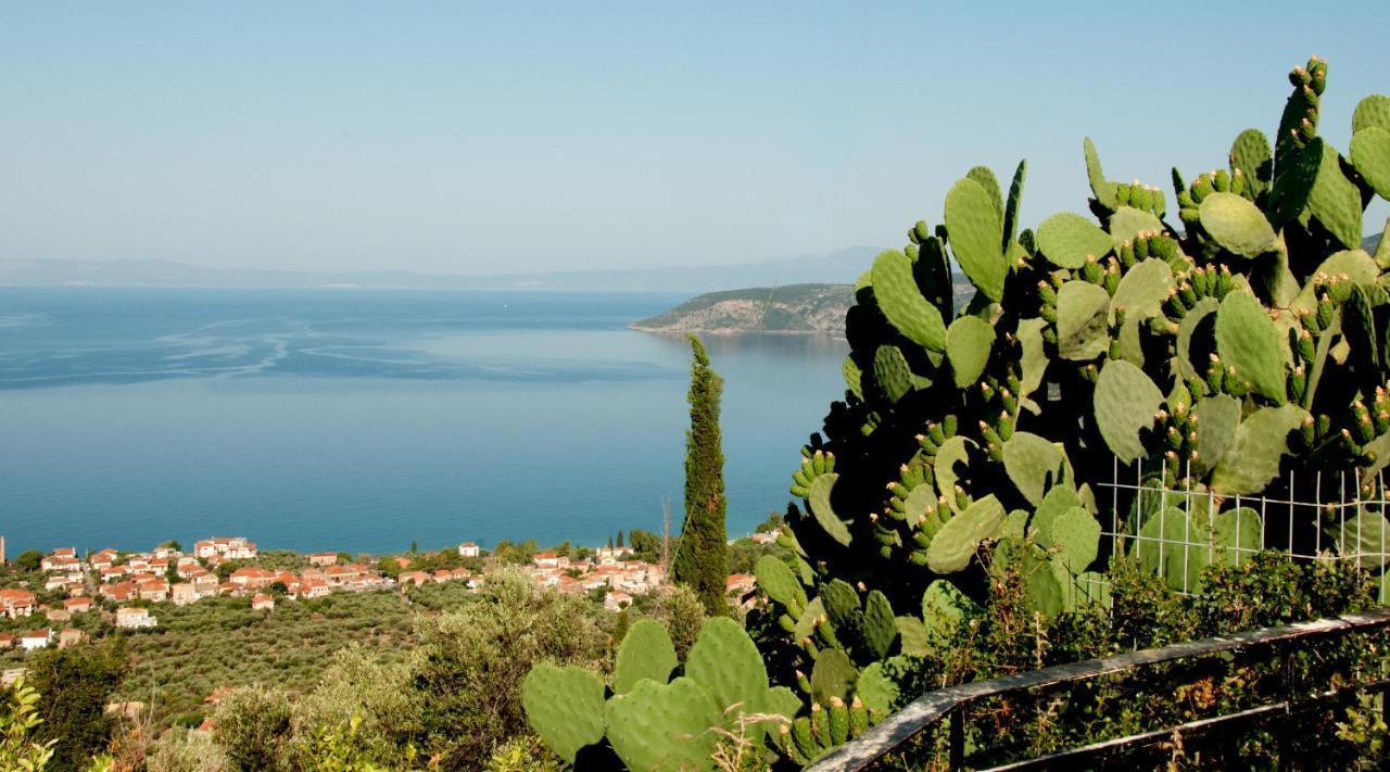 Villa Pyrgos Fassea Kardamyli Exterior foto